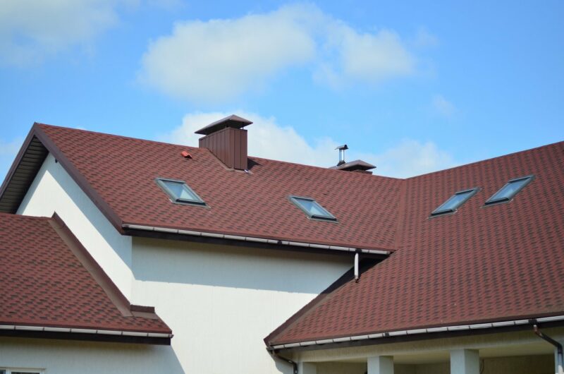 Jaką więźbę dachową wybrać przy budowie domu